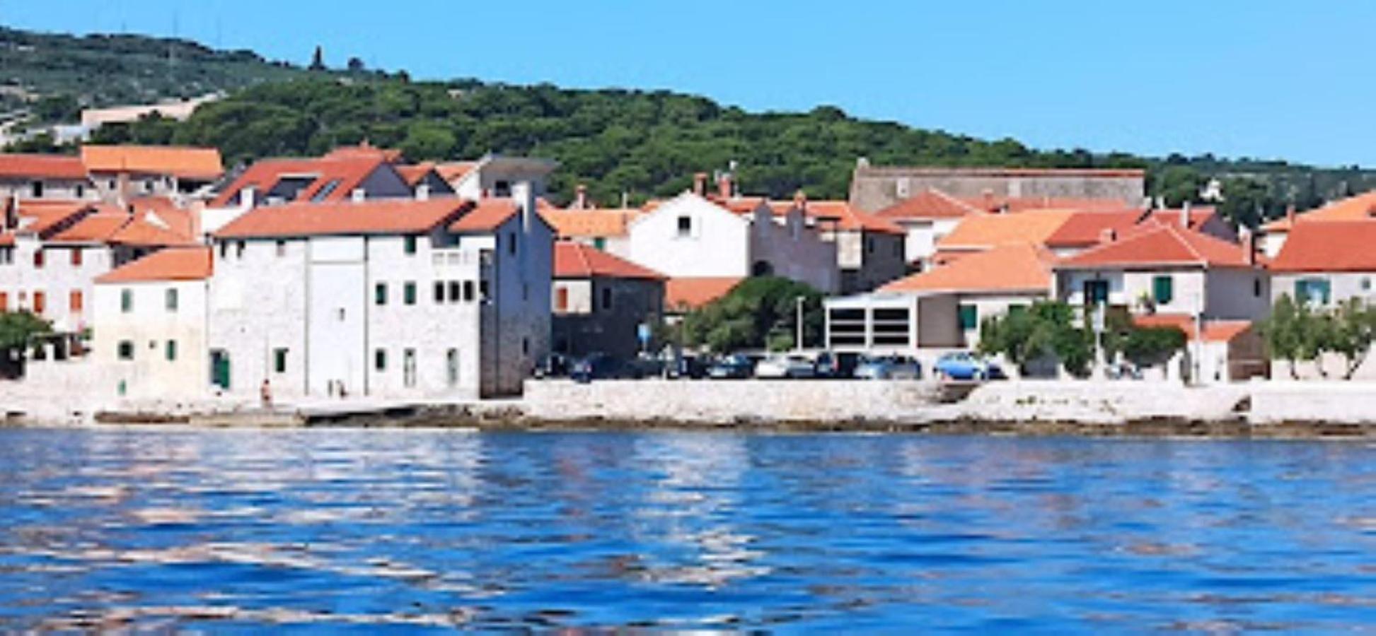 Apartmani Banic Postira Luaran gambar