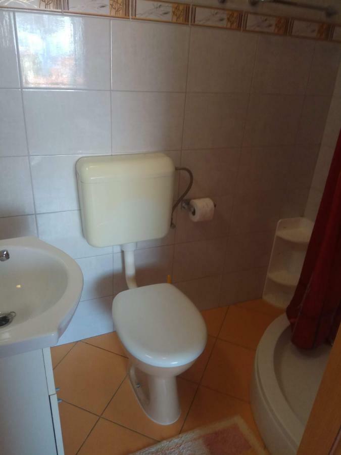 Apartmani Banic Postira Luaran gambar